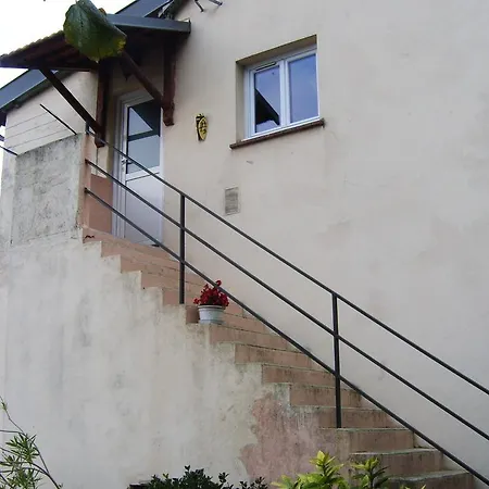 Les Lilas Blancs Apartment *