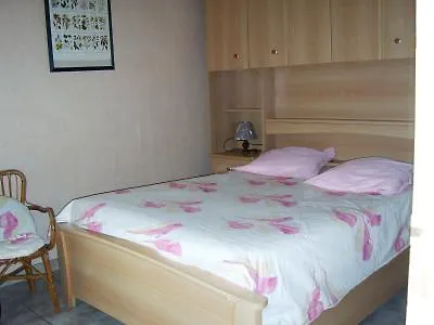 Les Lilas Blancs * 滨海自由城