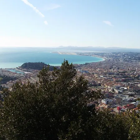 Les Lilas Blancs 公寓 滨海自由城