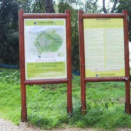 Les Lilas Blancs 滨海自由城