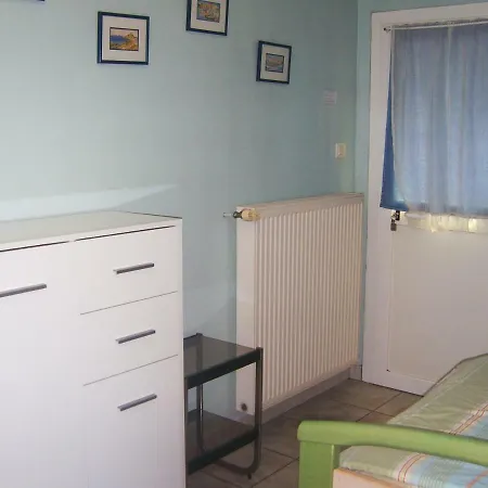 Les Lilas Blancs Apartment